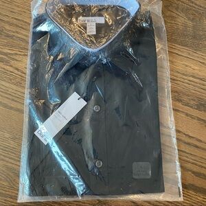 New solid black short sleeve slim fit dress shirt size large 16-16.5 Bar lll